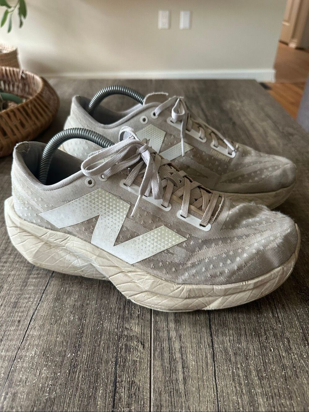 New Balance Fuel Cell Size 10